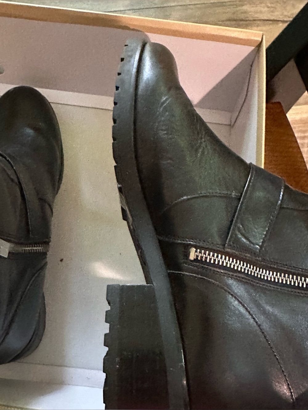 Michael Kors Black Gretchen Leather Boot NWT Size 8.5 NIB - Picture 7 of 11